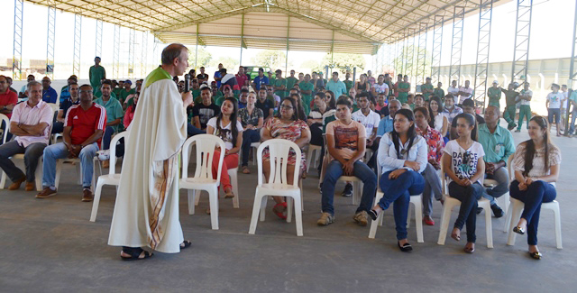 RISA comemora o dia do motorista com missa confraternização e entrega de brindes